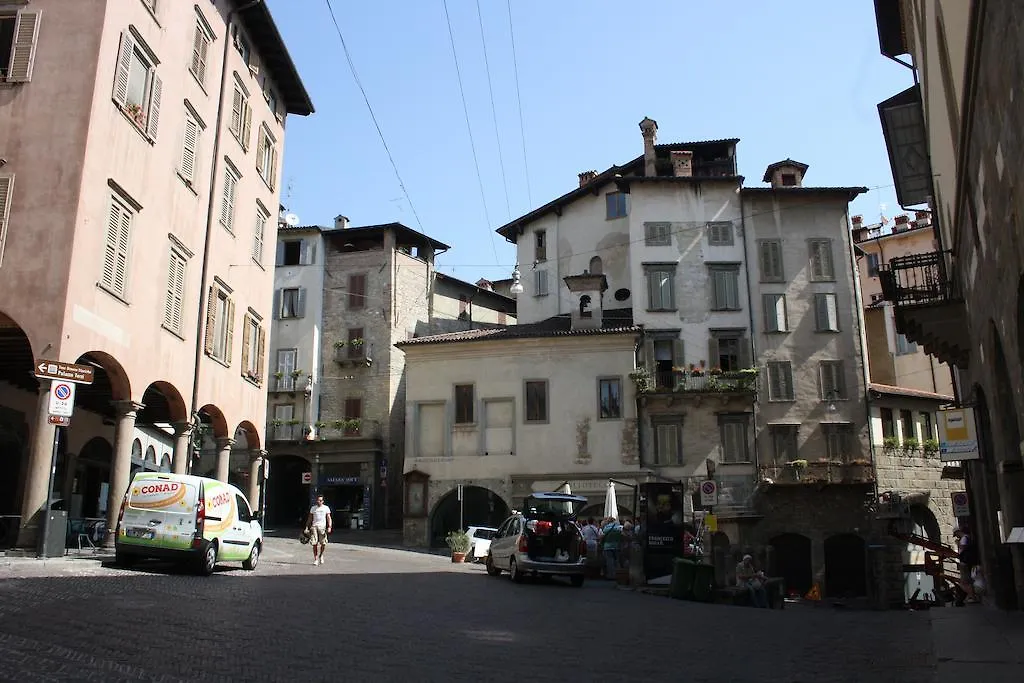 Old Town Funicolar Hotel Bergamo 2*,  Italy