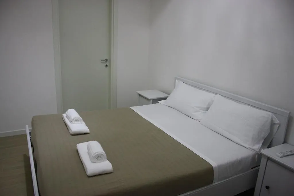 Old Town Funicolar Hotel Bergamo 2*,